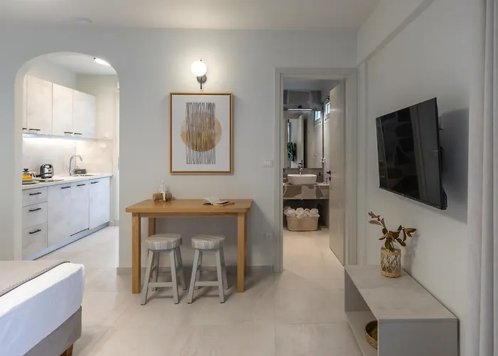One Bedroom Erato Apartament